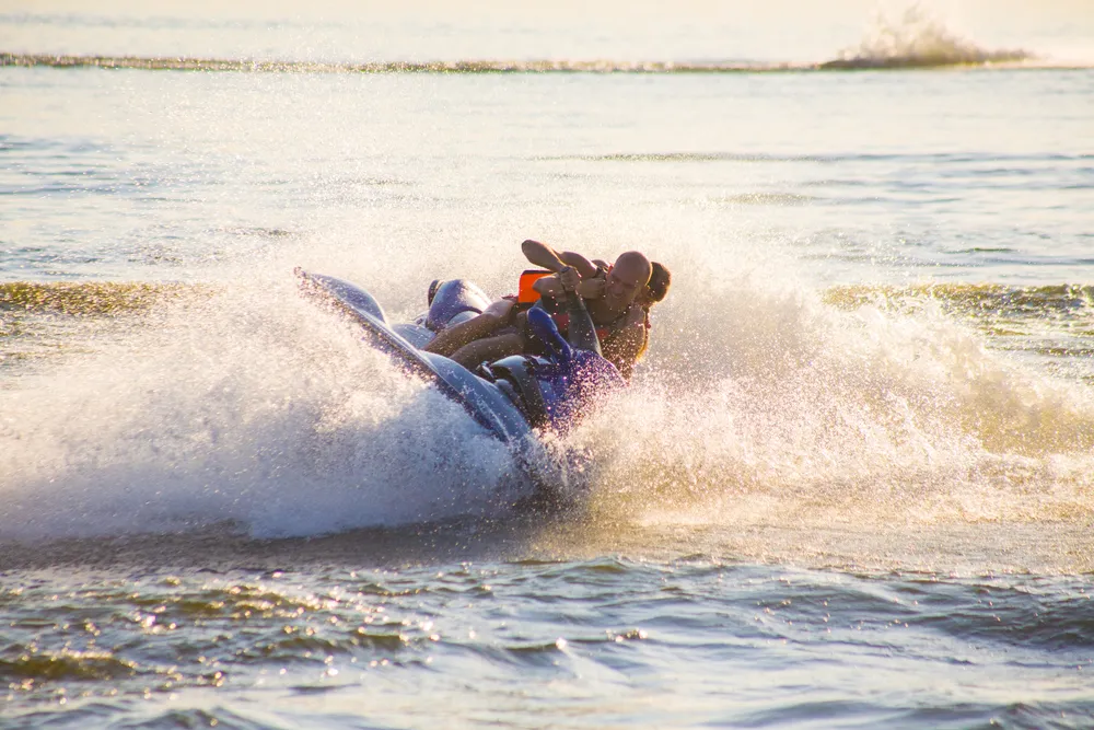 How to Handle Rough Waters: Jet Ski Safety in Windy Conditions