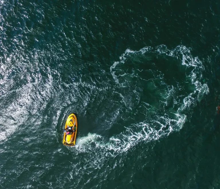 Spring Jet Skiing in Ontario: Tips for Cold Water Conditions