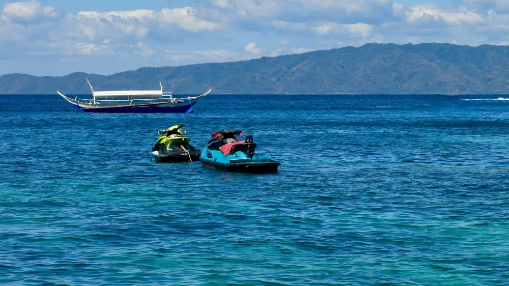 Meet Toronto’s Jet Skiing Community: Clubs and Social Groups to Join 🌊🤝