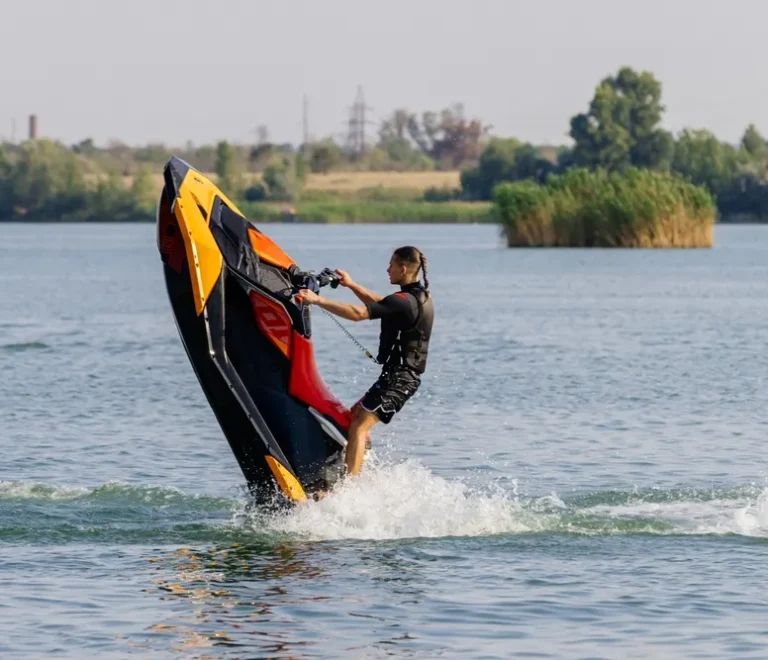 How Jet Skiing Is Boosting Lake Simcoe’s Tourism Industry 🌊🚤