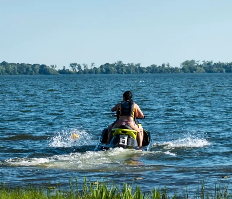 Spotlight on Ontario Jet Ski Entrepreneurs: The People Powering the Province’s Water Sports Scene 🌊🚤
